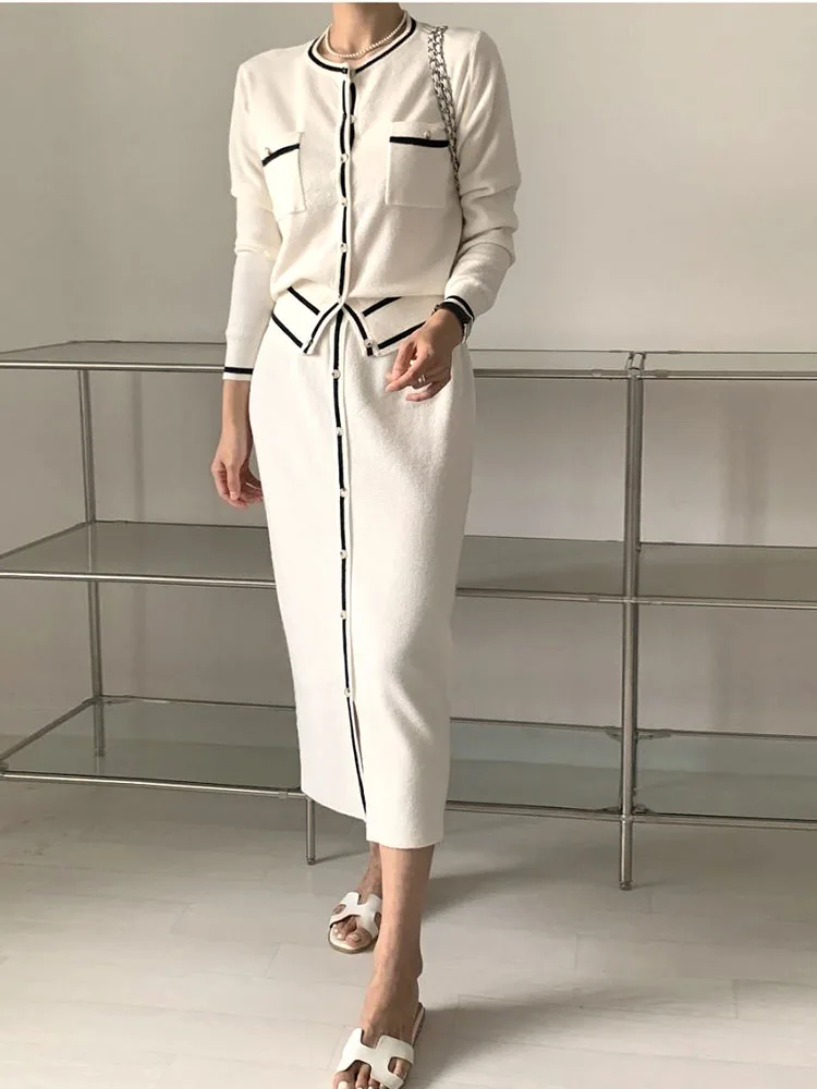 

Women Autumn Dress Sets Round Neck Single Breasted Contrast Color Long Sleeved Knit Shirt+casual Versatile Skirt Set D4490