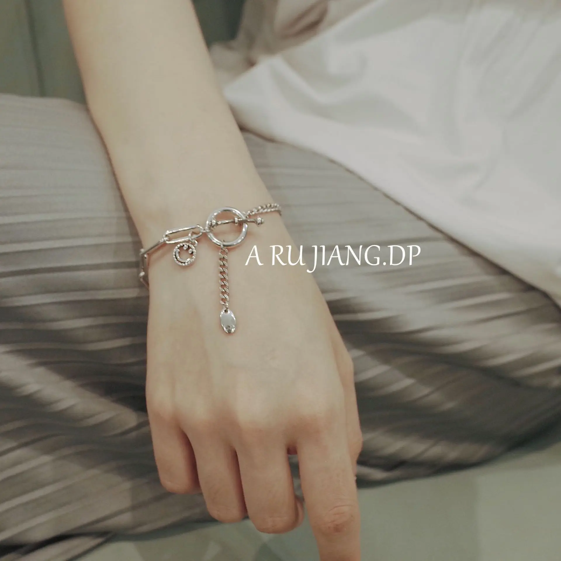 

925 Sterling Silver Hollow Hiphop Thick Bracelet for Women Men Simple Fashion Vintage Handmade Hasp Bracelet Birthday Gift