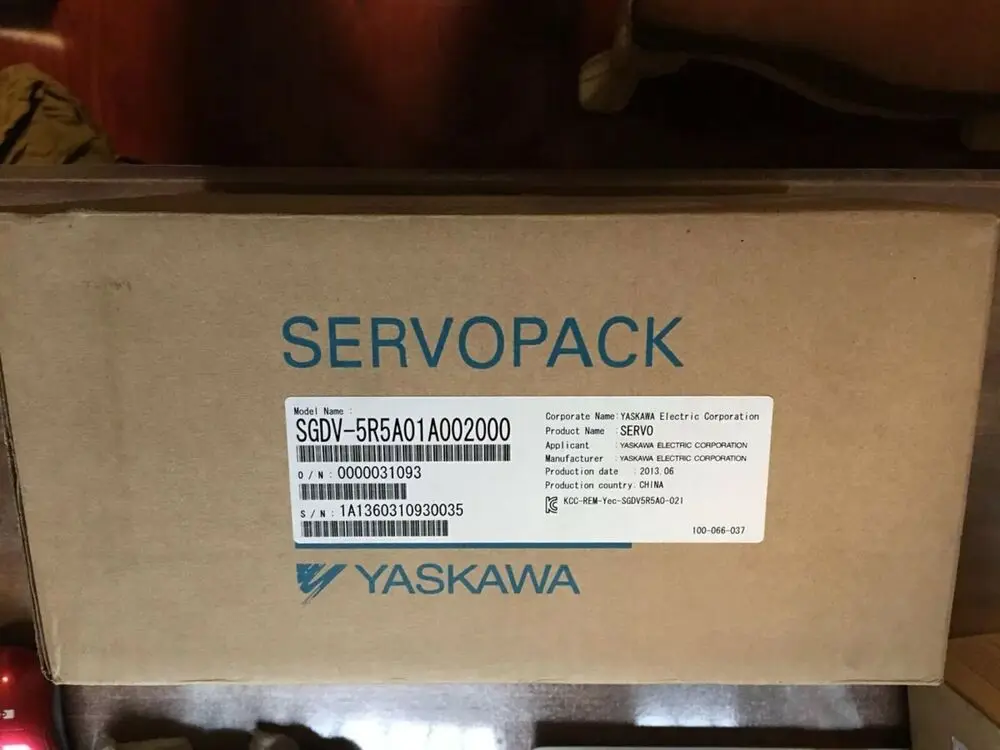 

1PC NEW Yaskawa Servo Drive SGDV-5R5A01A002000