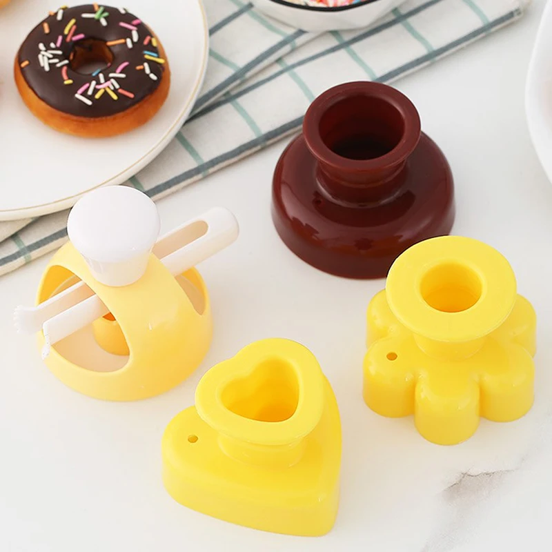 

1PC Creative DIY Donut Mold Cake Decorating Tools Plastic Desserts Bread Cutter Maker Baking Supplies Kitchen Tools