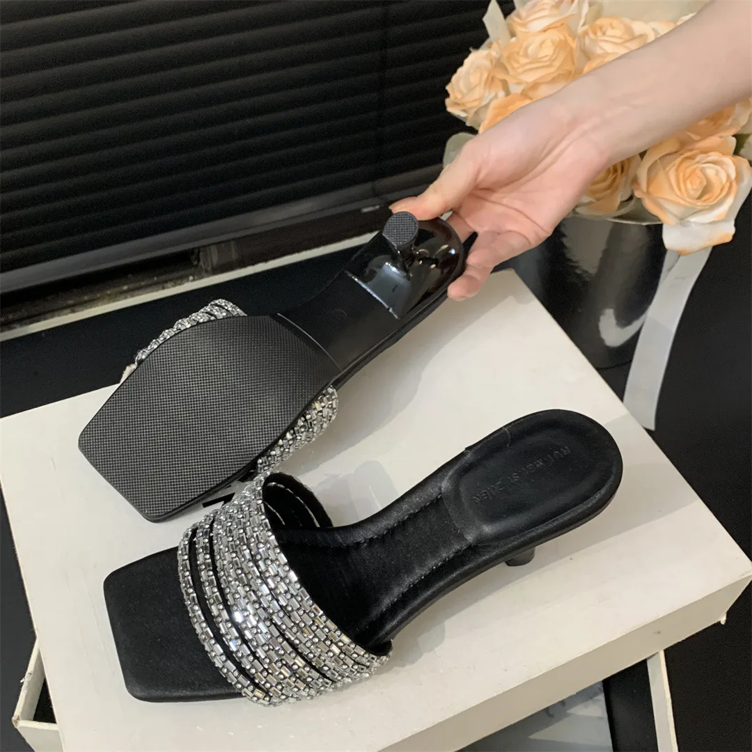 Туфли женские с перекрестной шнуровкой мягкие сандалии на квадратном каблуке