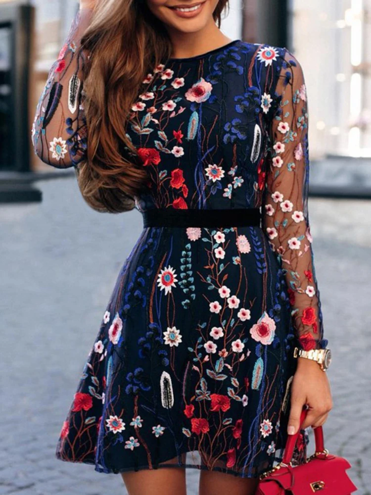 

Женское платье с цветочной вышивкой в стиле бохо, элегантное Сетчатое платье-трапеция, весеннее повседневное мини-платье с пышными рукавами, кружевное платье с круглым вырезом