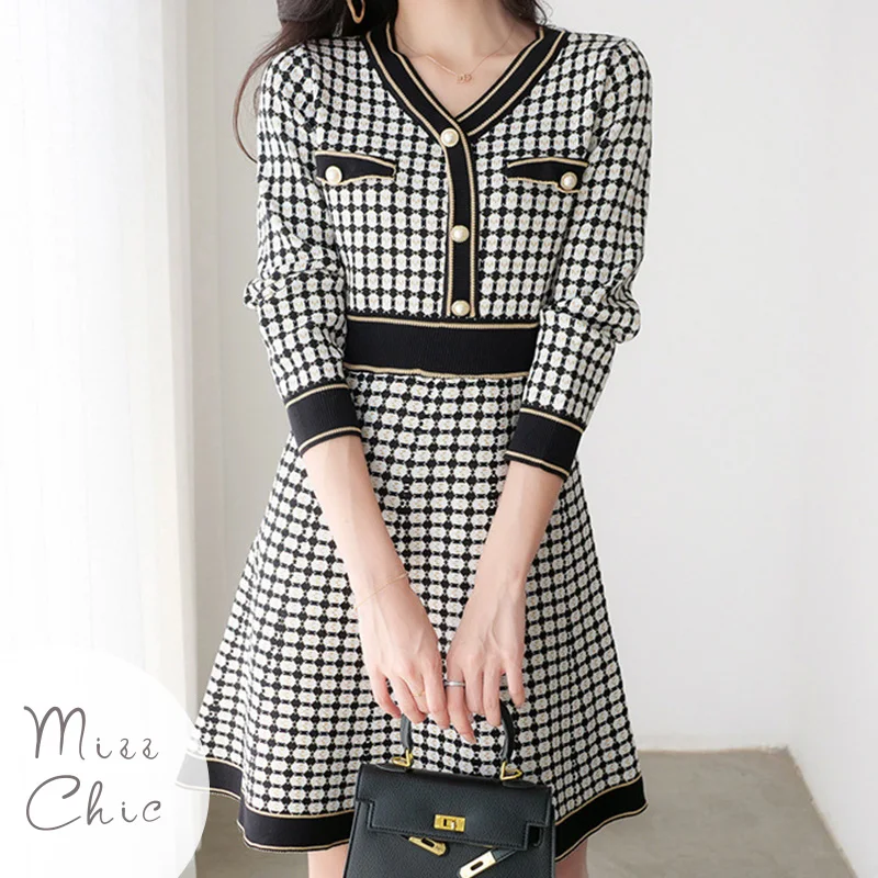 2022 Chic Plaid A-line Sweater Dress Women V-neck Button Knitted Slim Fit Causal Mini Dress Ladies Autumn Korean Fashion Clothes