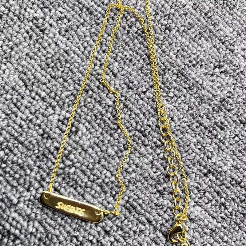 

2022 UNOde50 New Original Fashion Plating 14K 925 Silver Nameplate Love and Lucky Necklace Holiday Jewelry Valentine's Day Gift