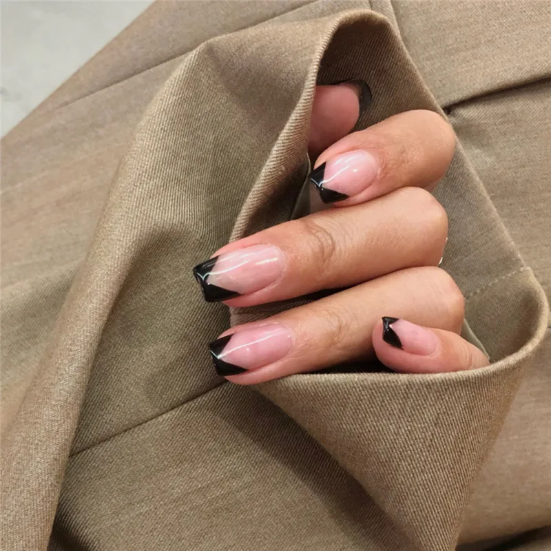 

24Pcs/Box Black French Fake Nails Press On Nails Short Square Head Nail Tips With Glue Sticker Nails Set Press On Nail Art