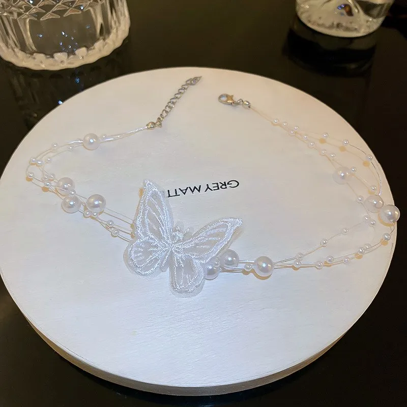 

Fashion Pearl Butterfly Necklace for Women New Korean Personality Design Necklace Small Fresh Simple Natural Wind Necklace