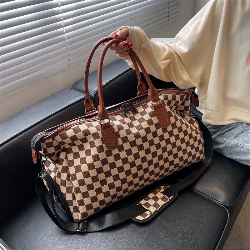 

Новинка 2022, мужская дорожная сумка YILIAN, черная водонепроницаемая сумка через плечо, мужская сумка с большой вместимостью, сумка для выходны...