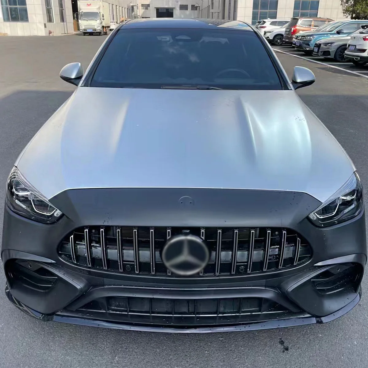 W206 zmianę karoserii C63 AMG do Mercedes Benz C Class 2022+ z kratką przedniego tylnego zderzaka.