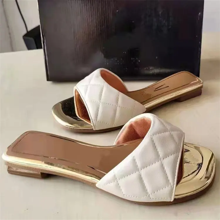 

New 2022 Spring and Summer New Brand Large Size Round Head One-word Small Fragrance Simple Prismatic Plaid Slippers Women