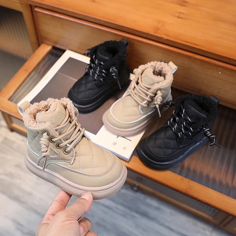 

Winter Plush Warm Baby Boots Casual Fashion Fleece Shoes For Children Soft Botton First Walker Infant Sport Sneakers Outdoor