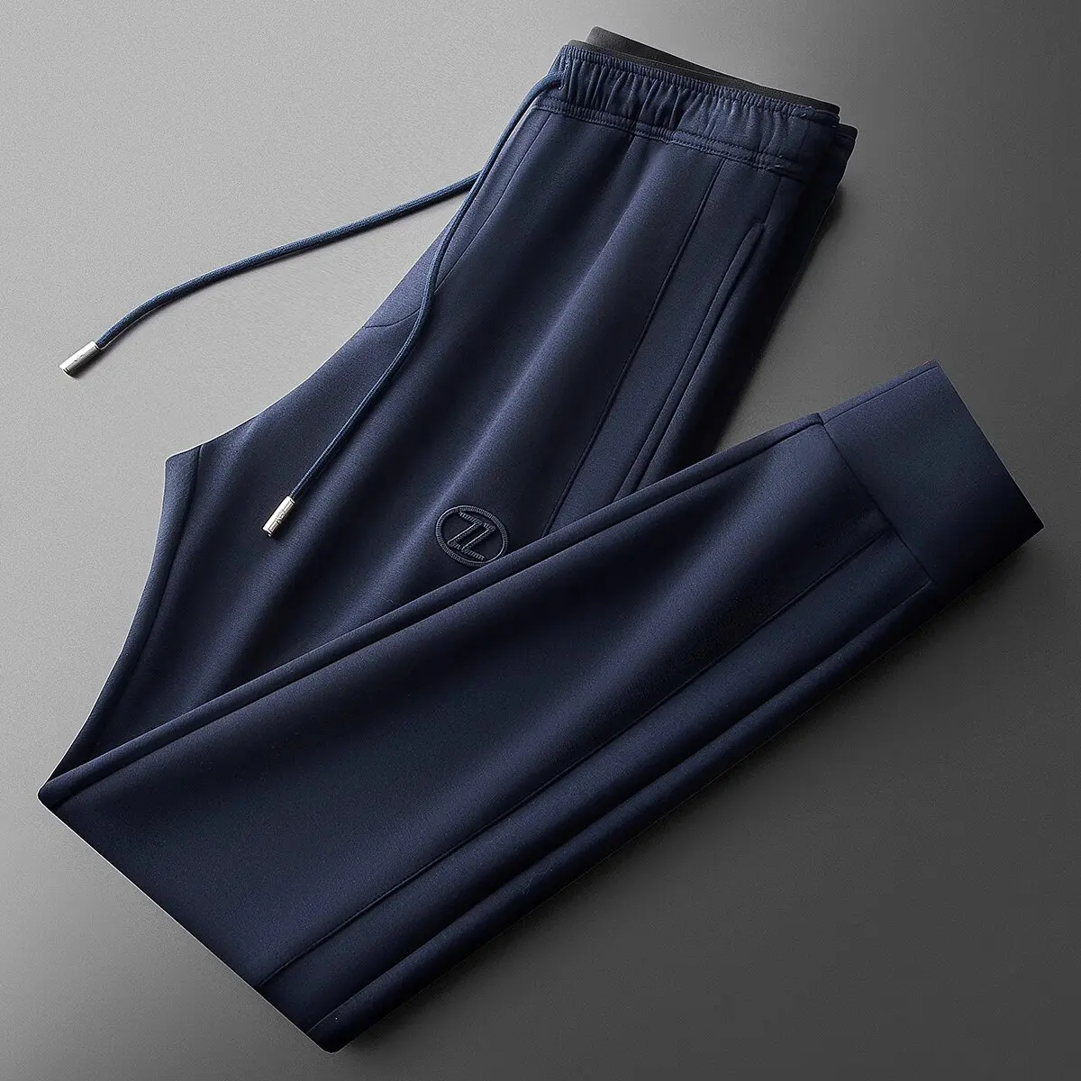 Осенне-зимняя мода с однотонными хлопковыми брюками воздушным слоем для мужчин