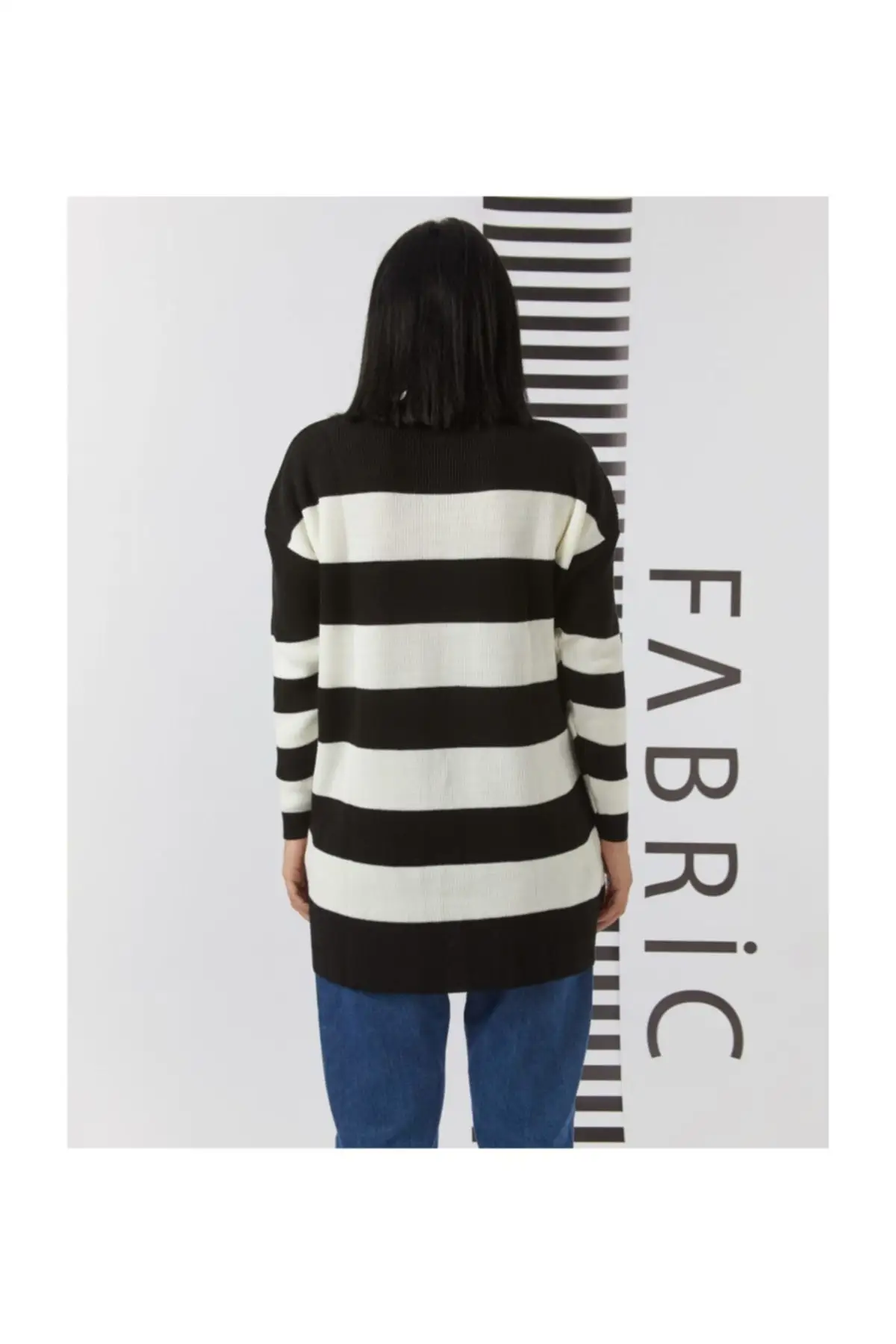 

Black and White Striped Neck Sweater Women Muslim Sweater