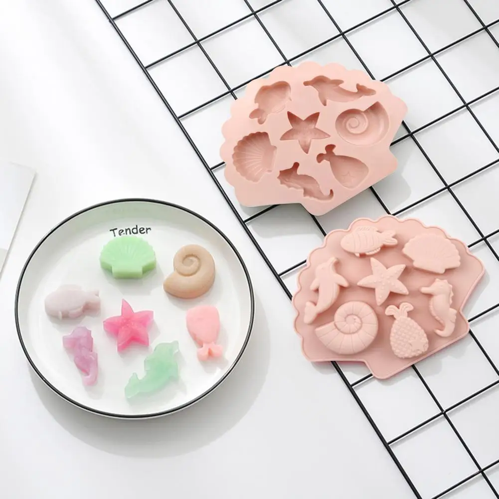 

Multipurpose Portable Fondant Chocaolate Candy Baking Mould for Kitchen