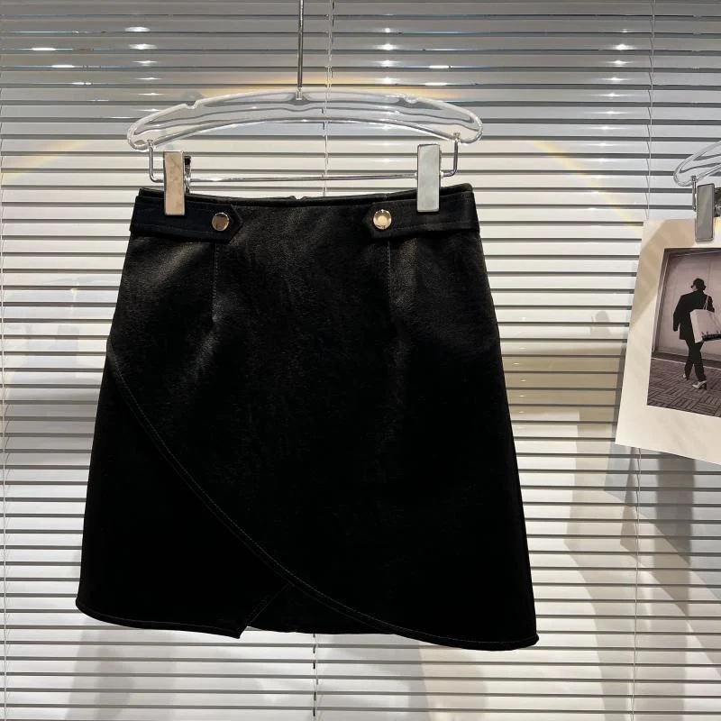 

Metal Buckle Waist Split Matte PU Leather Skirt Spring Black Straight Women Mini Skirts