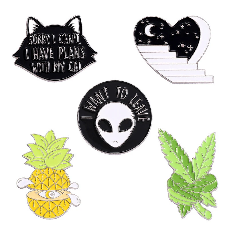 

Pineapple Mask Lapel Pins Manga Enamel Badges Brooches For Women Cute Backpacks Anime Hijab Avatar Jewelry School Accessories