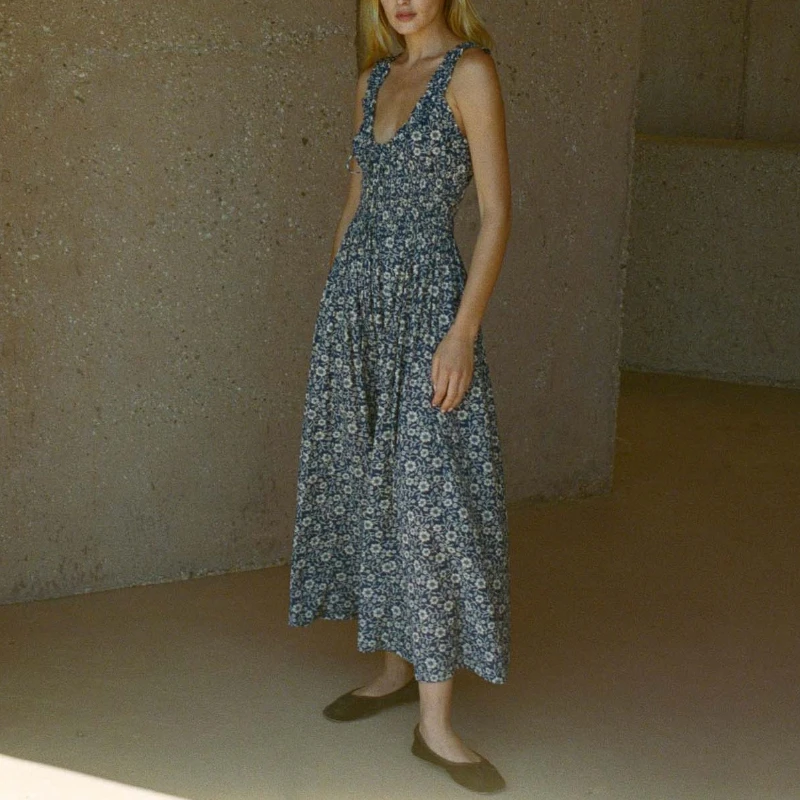 

Женское винтажное платье на бретельках, голубое ТРАПЕЦИЕВИДНОЕ ПЛАТЬЕ средней длины с цветочным принтом и завышенной талией без рукавов, 2023