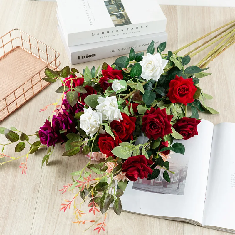 

82cm 4 Flowers 1 Bud Artificial Velvet Corner Rose Flower Wedding DIY Home Hotel Restaurant Bar Decoration Valentine's Day Gif