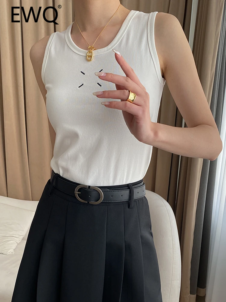 

EWQ Fashion Office Lady Bottoming Vest For Women 2023 Summer New Solid Round Neck Sleeveless Elegant Slim Female Tops 26D2334