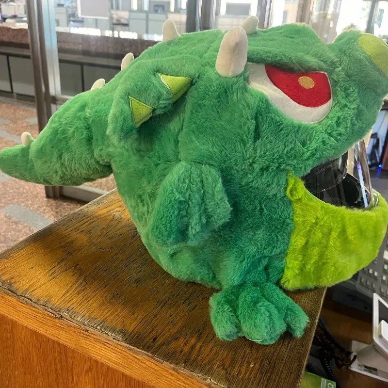 

Чехол для мотоциклетного шлема, плюшевый чехол для шлема с изображением летающего дракона, защита от пыли, забавный чехол для шлема, аксессуары для мотоциклов