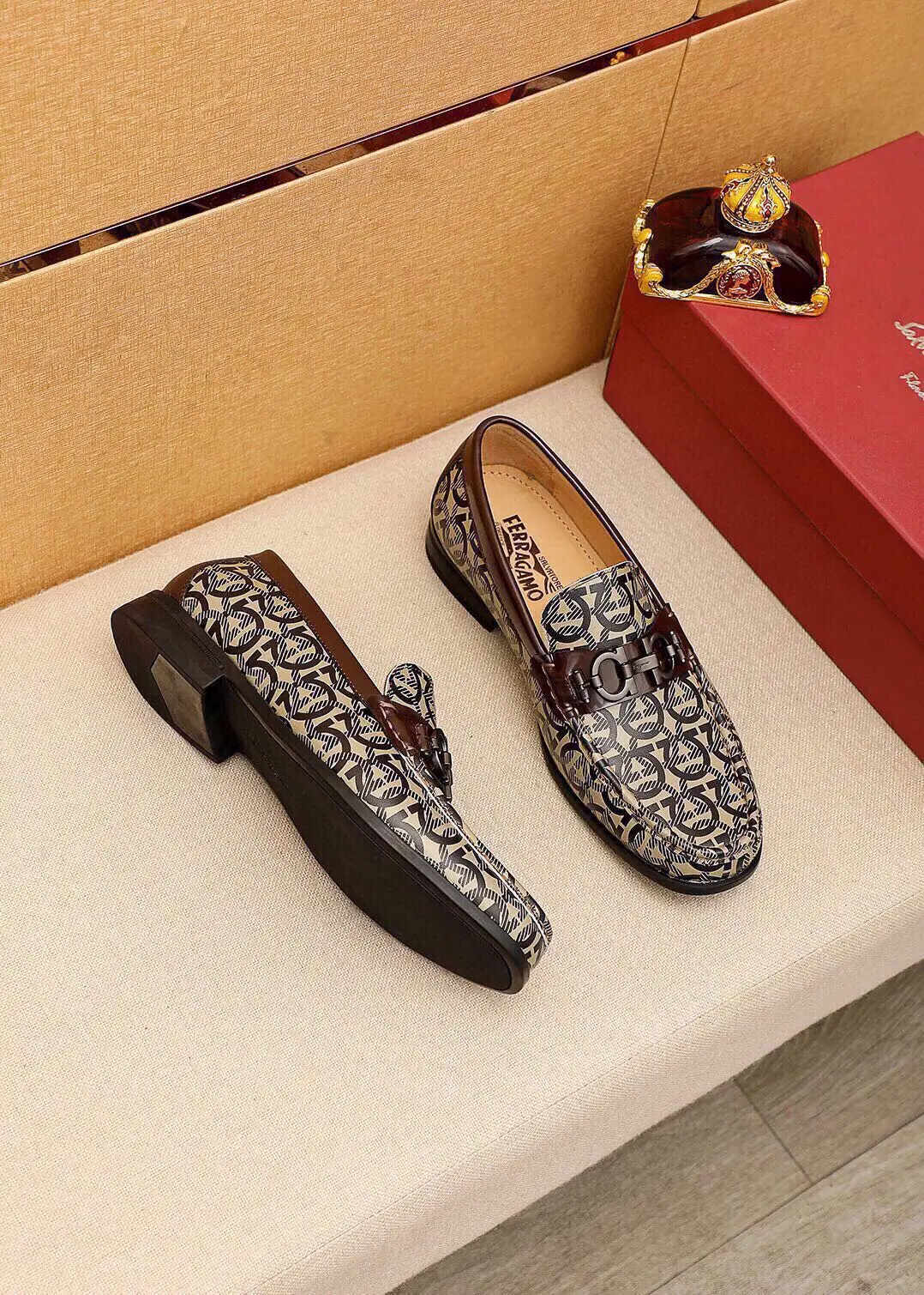 Мужская Ferragamo повседневная обувь из натуральной кожи Дышащий и стильный подходит