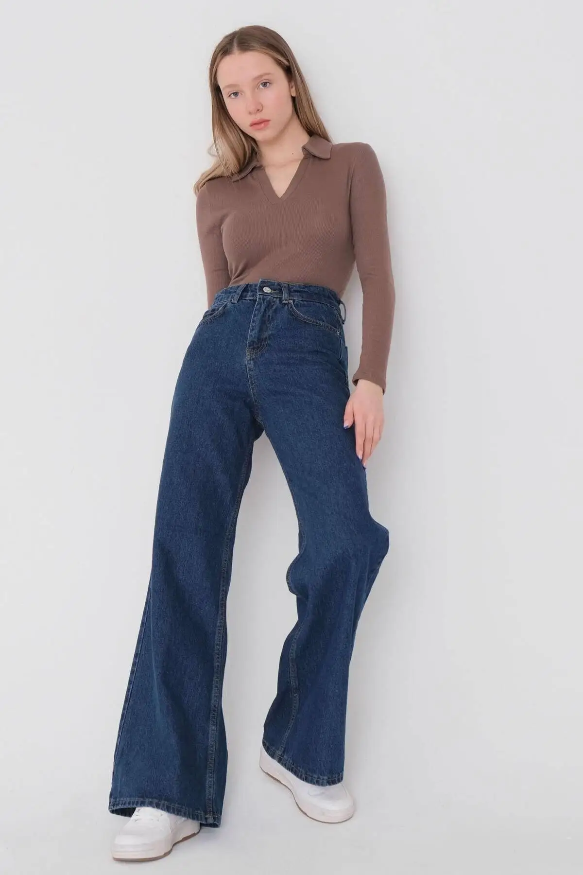 

Джинсы с высокой талией и широкими штанинами Pn7063 - Pnl