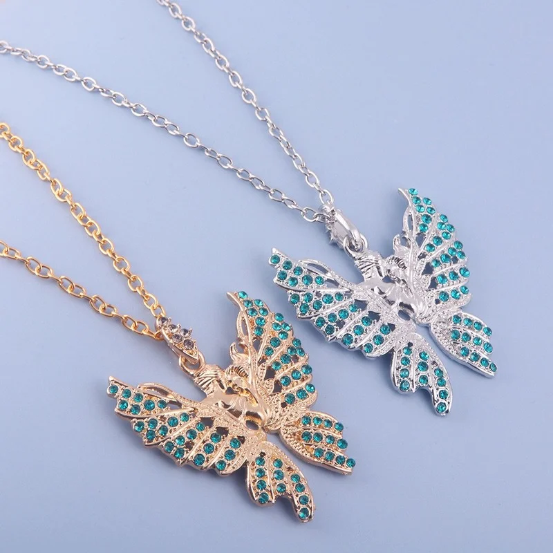 

Angel Wings Necklace Woman Rhinestone Women's Necklaces Fashion Retro Splicing Sweater Chain Gold Color Charms Alloy Naszyjnik