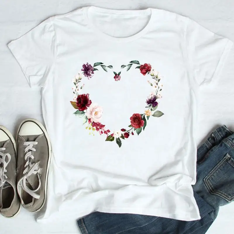 

Short Sleeve Love Heart Plant Trend New Tees Fashion Tshirts Women Cartoon Print Summer Wear Vacation Tops Graphic T-Shirt