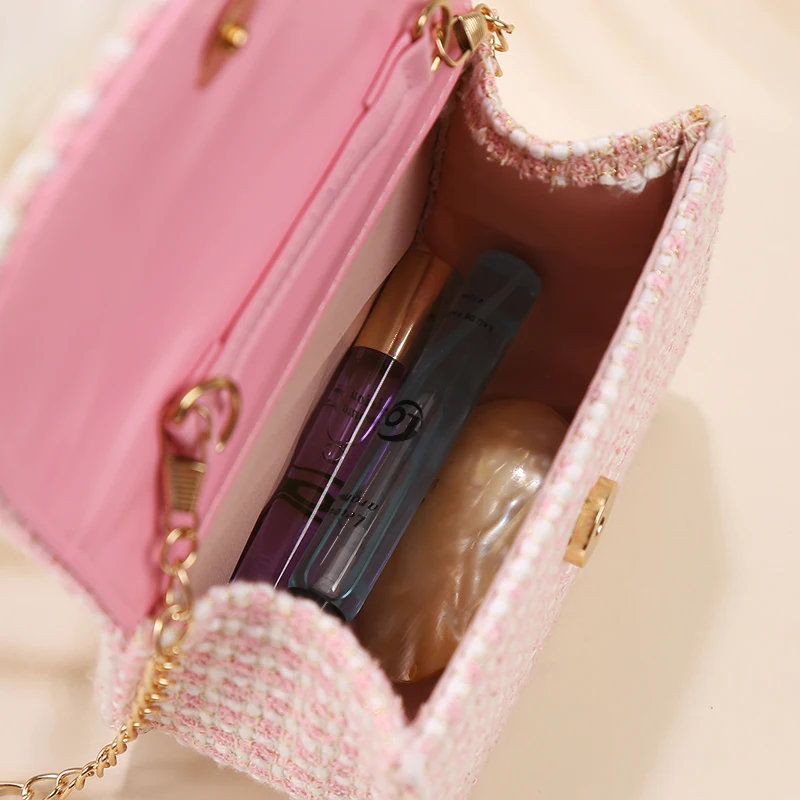 Fashion LOVE Letter Girl Shoulder Messenger Bag Kawaii Flowers Pearl Portable Crossbody Chain Kids Bag Coin Purse Chain Handbag