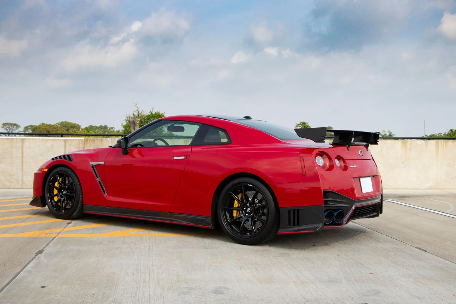 Высококачественные автомобильные бамперы из углеродного волокна 17 Nismo для GTR R35