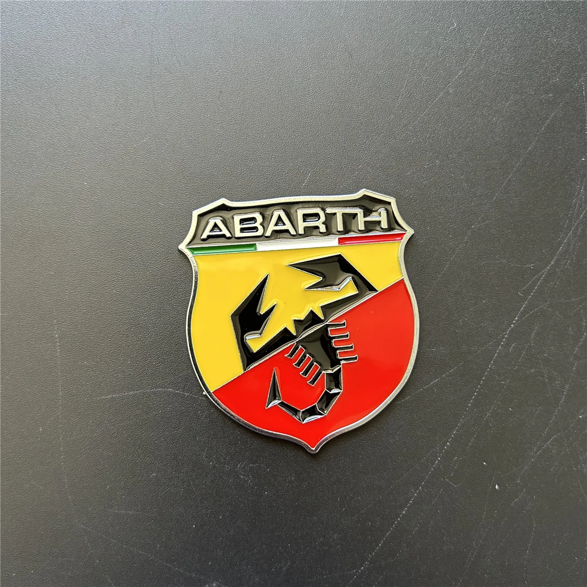 

3D наклейки на автомобиль, эмблема, значок на боковое крыло, наклейка на багажник для Fiat Abarth 500 124 125 595 Punto Bravo, аксессуары для стайлинга скорпиона
