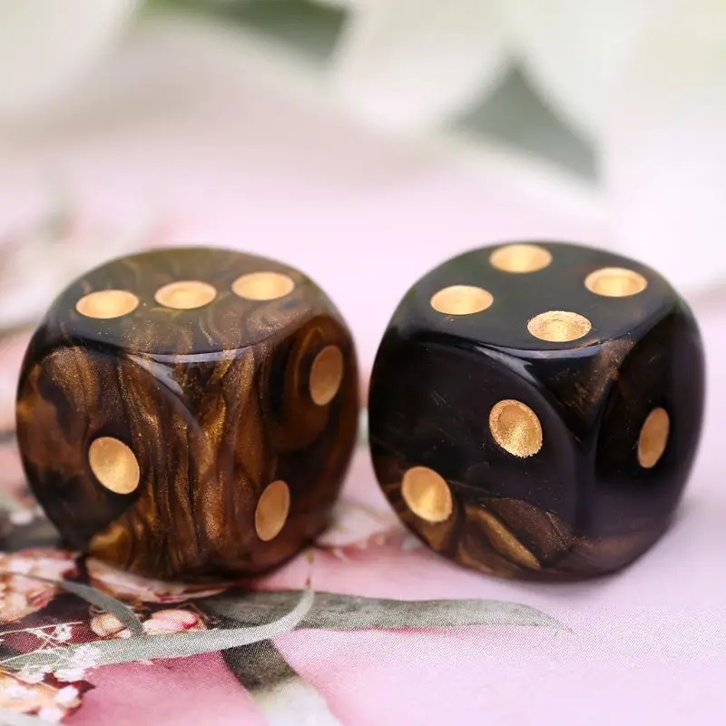 

E9LE 10 Pcs 16mm Resin Dice D6 Black Gold Points Round Edges KTV Bar Nightclub Entert