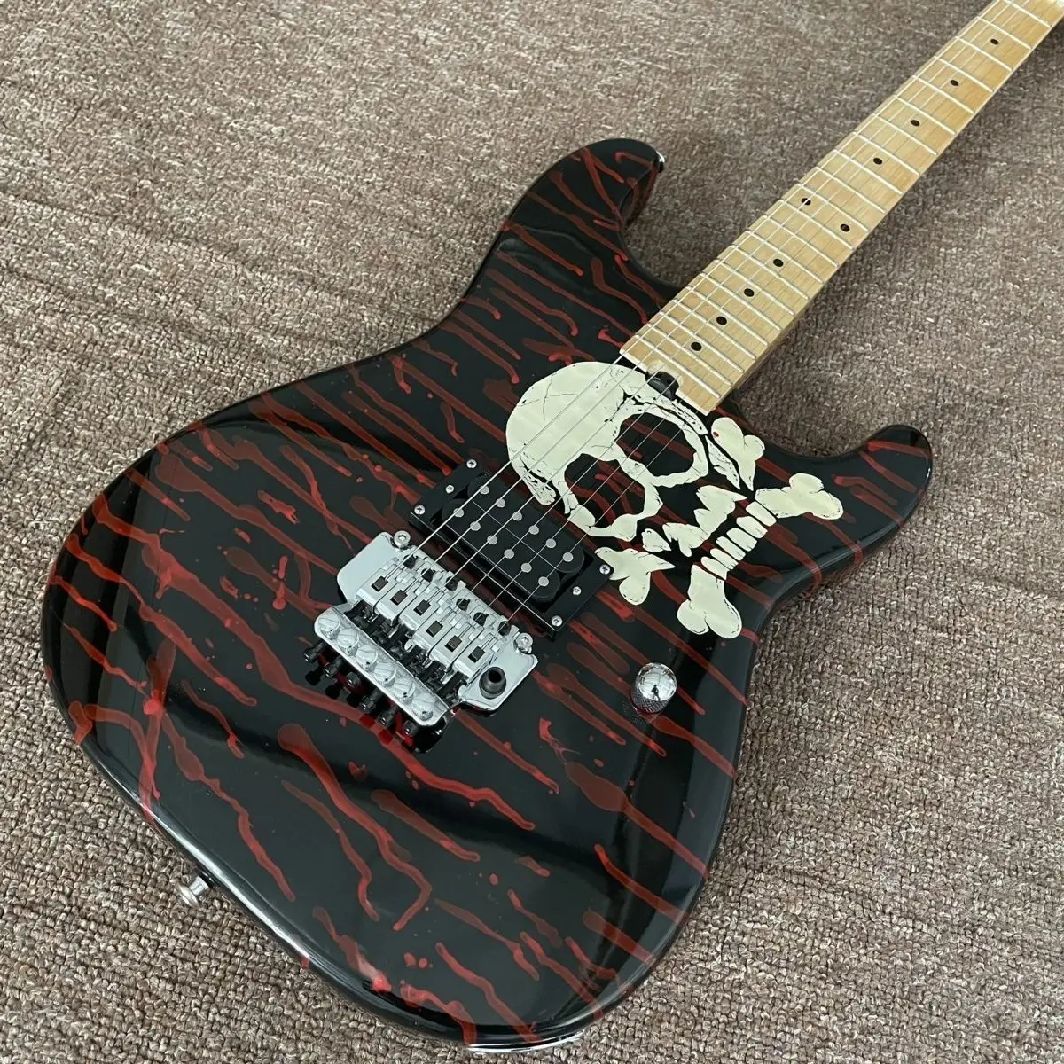 

Electric Guitar Maple Fingerboard Skull Design Sound Quality Assurance