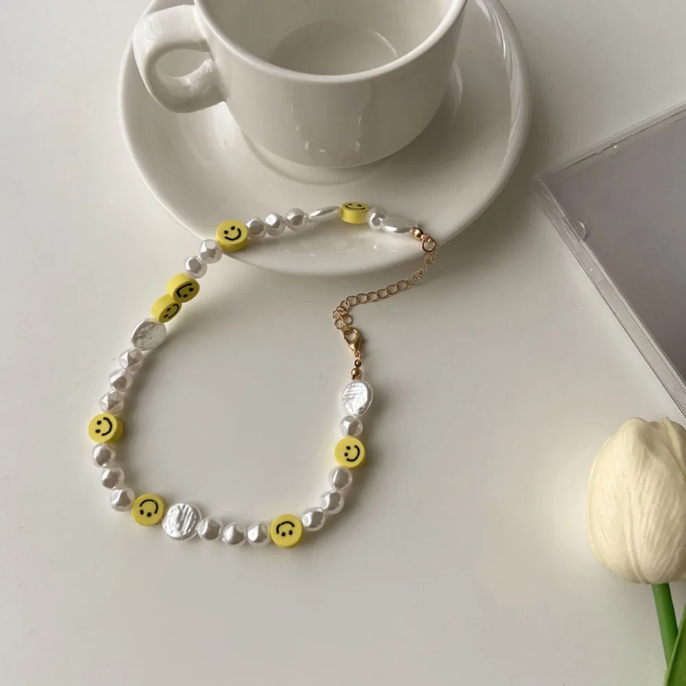 

New Hot Retro Vintage Geometric Popular Ladies Pearl Necklace Fashional Love Collarbone Chain Ins Party Gifts