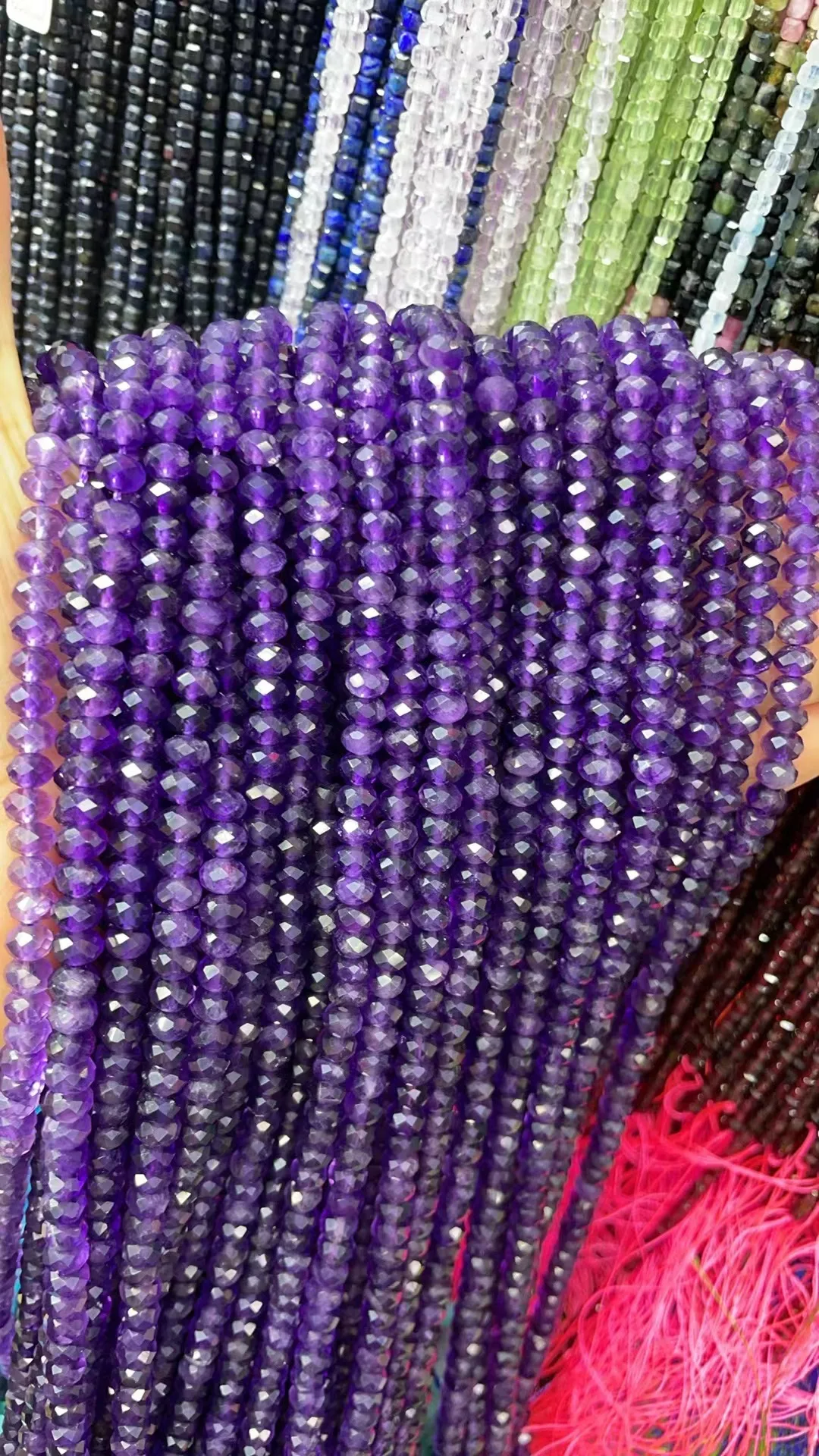 Натуральный аметист Rondene 4x6 мм овальная огранка длина: 38 см.