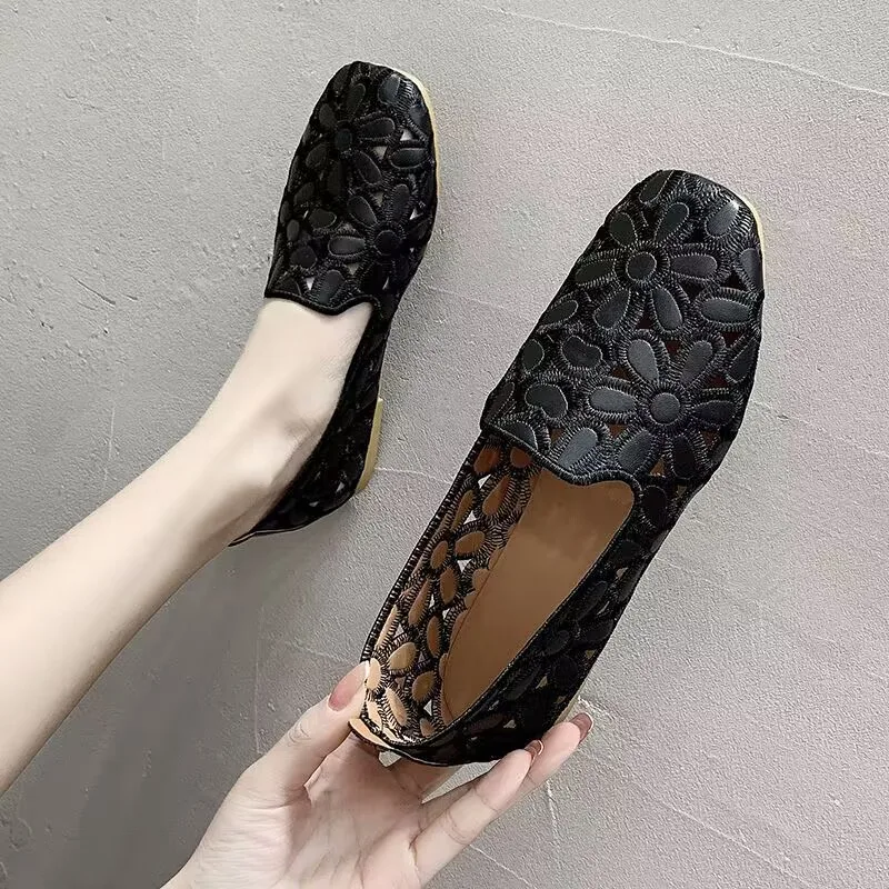 

Cheap Quality Black Leather Moccasins Woman Soft Cutout Ballet Flats Plus Size 41 42 Women's Casual Hollow Out Loafers Shoes