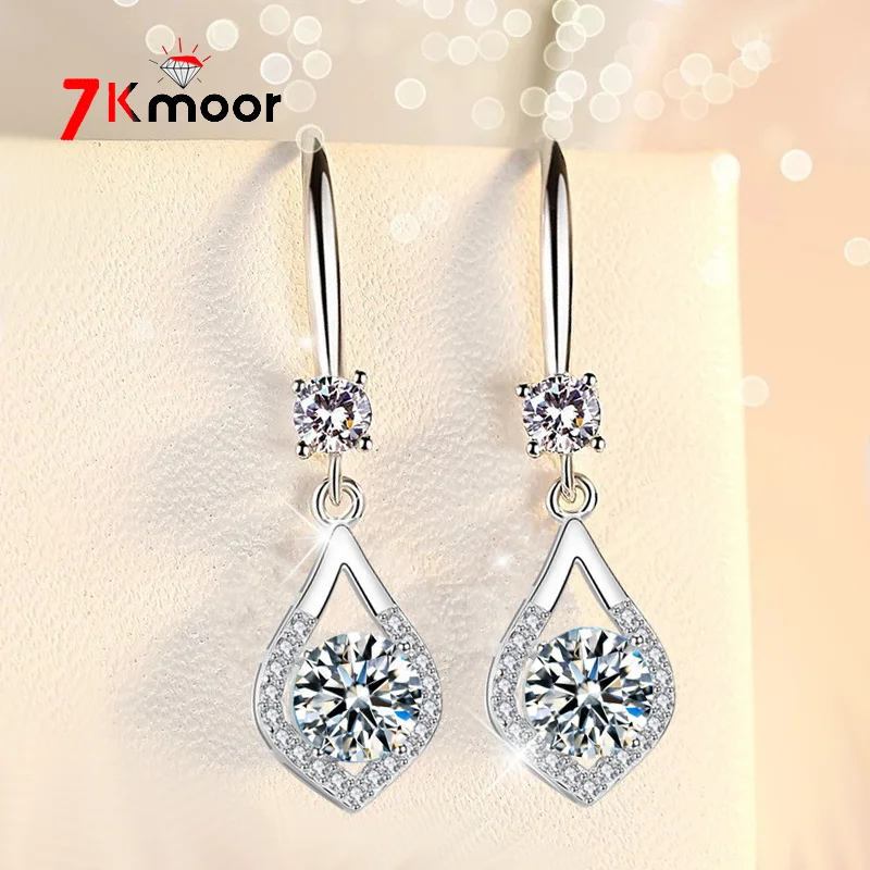 Серьги-подвески женские серебряного цвета с подвеской в виде цветка