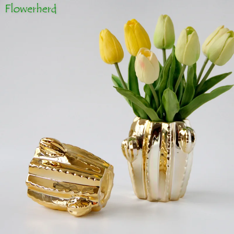 

Home Daily with Golden Cactus Vase Desktop Ornaments Decorative Vase Dry Flowers Flower Home Decoration Storage Barrel