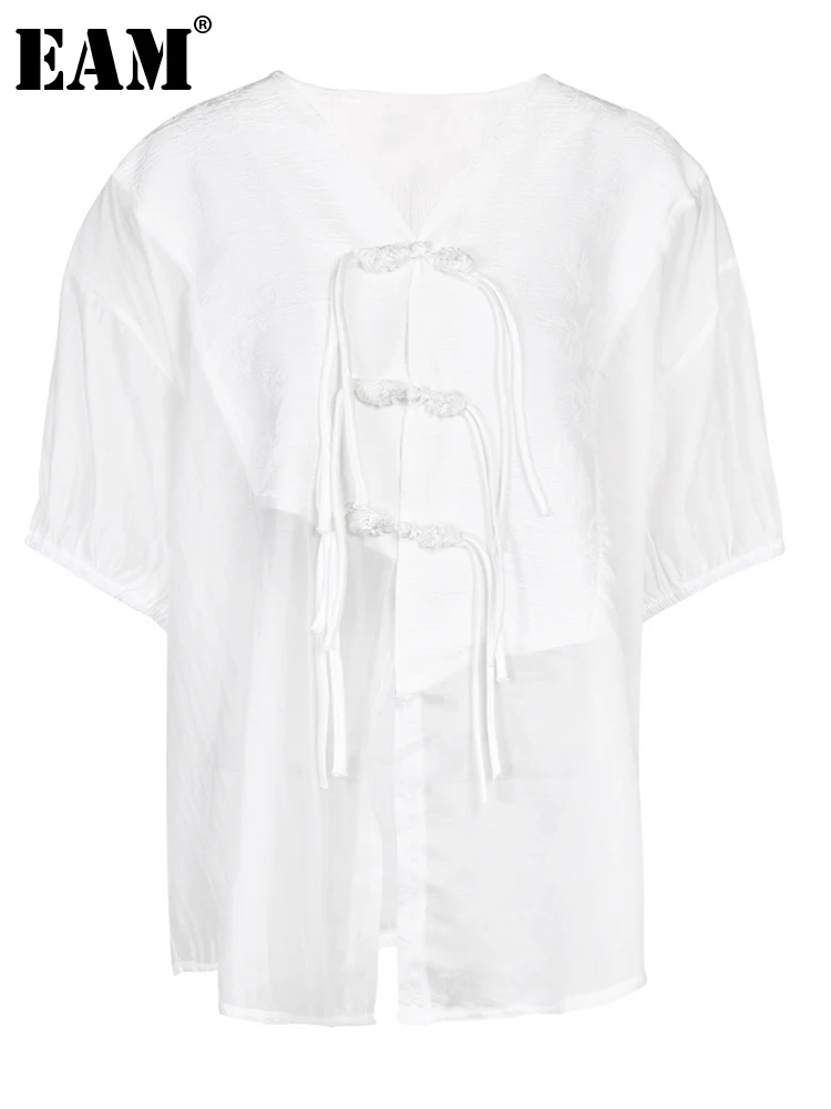 

[EAM] Women White Vintage Buckle Big Size Blouse New V-neck Half Sleeve Loose Fit Shirt Fashion Tide Spring Summer 2023 1DF8751