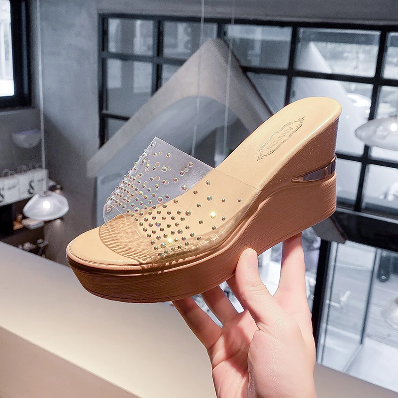 

Летние новые женские тапочки удобные дышащие танкетки с толстой подошвой универсальные сетчатые шлепанцы 2023