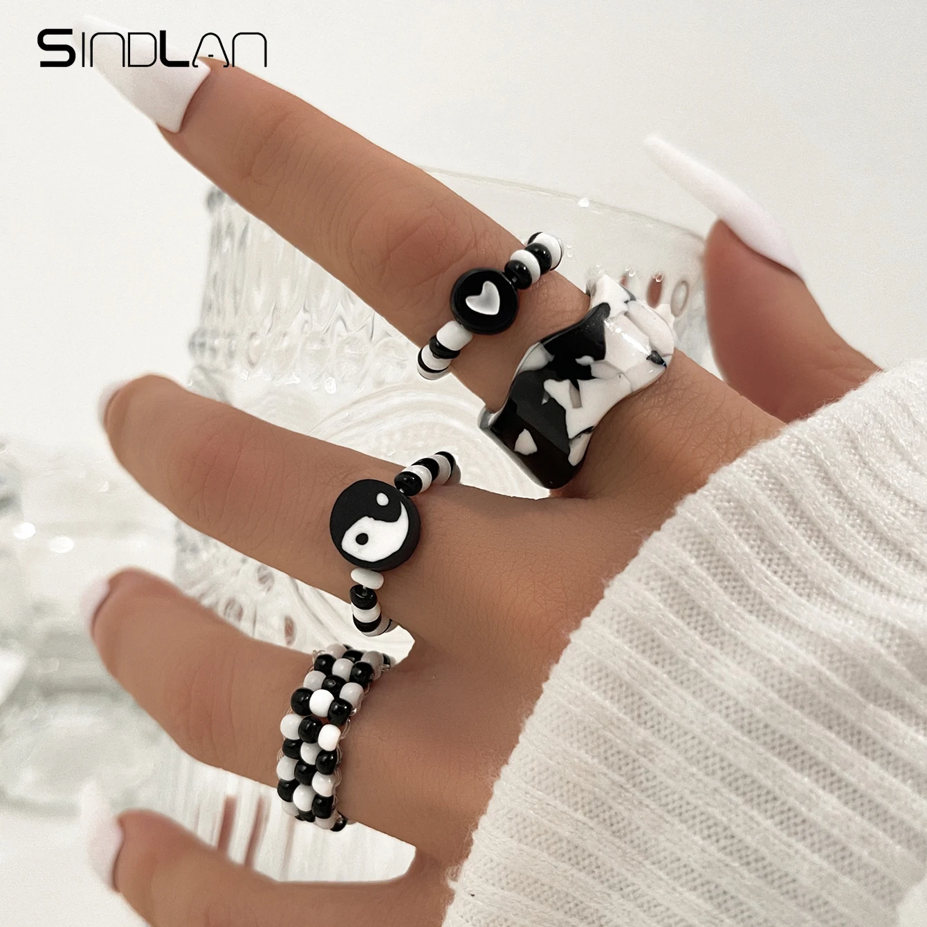 

Sindlan 4Pcs Kpop Yin Yang Rings for Women Aesthetic Cute Beads Heart Geometric Set Egirl Y2k Fashion Jewelry Anillos Mujer Anel