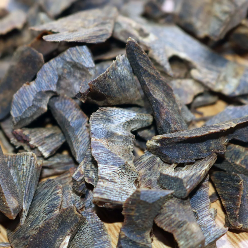 

Wholesale 100g Genuine Chinese Green Kynam Chips Full Oil Sinking under water Incense Ganan Kinam Oudh Wood natural aromatic
