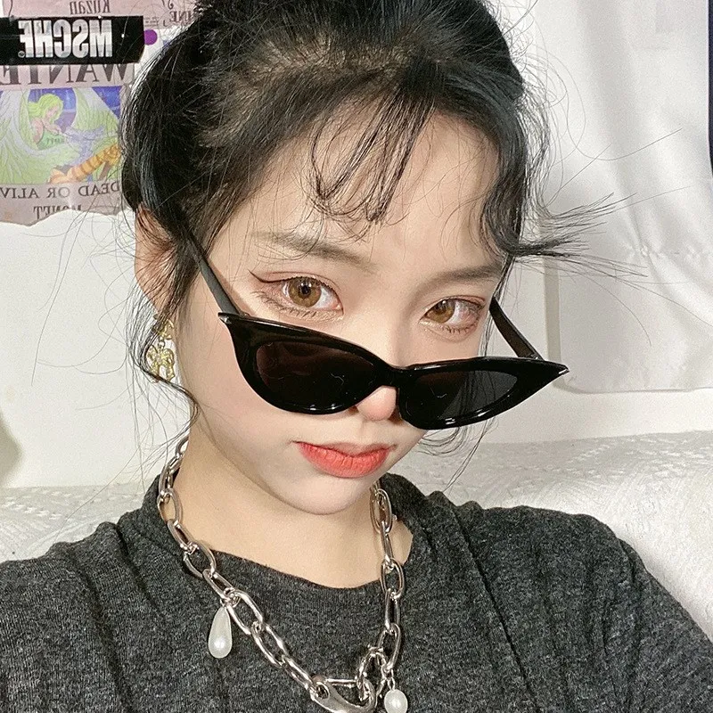 

Солнцезащитные очки «кошачий глаз» женские, винтажные модные, с градиентной защитой UV400, черные