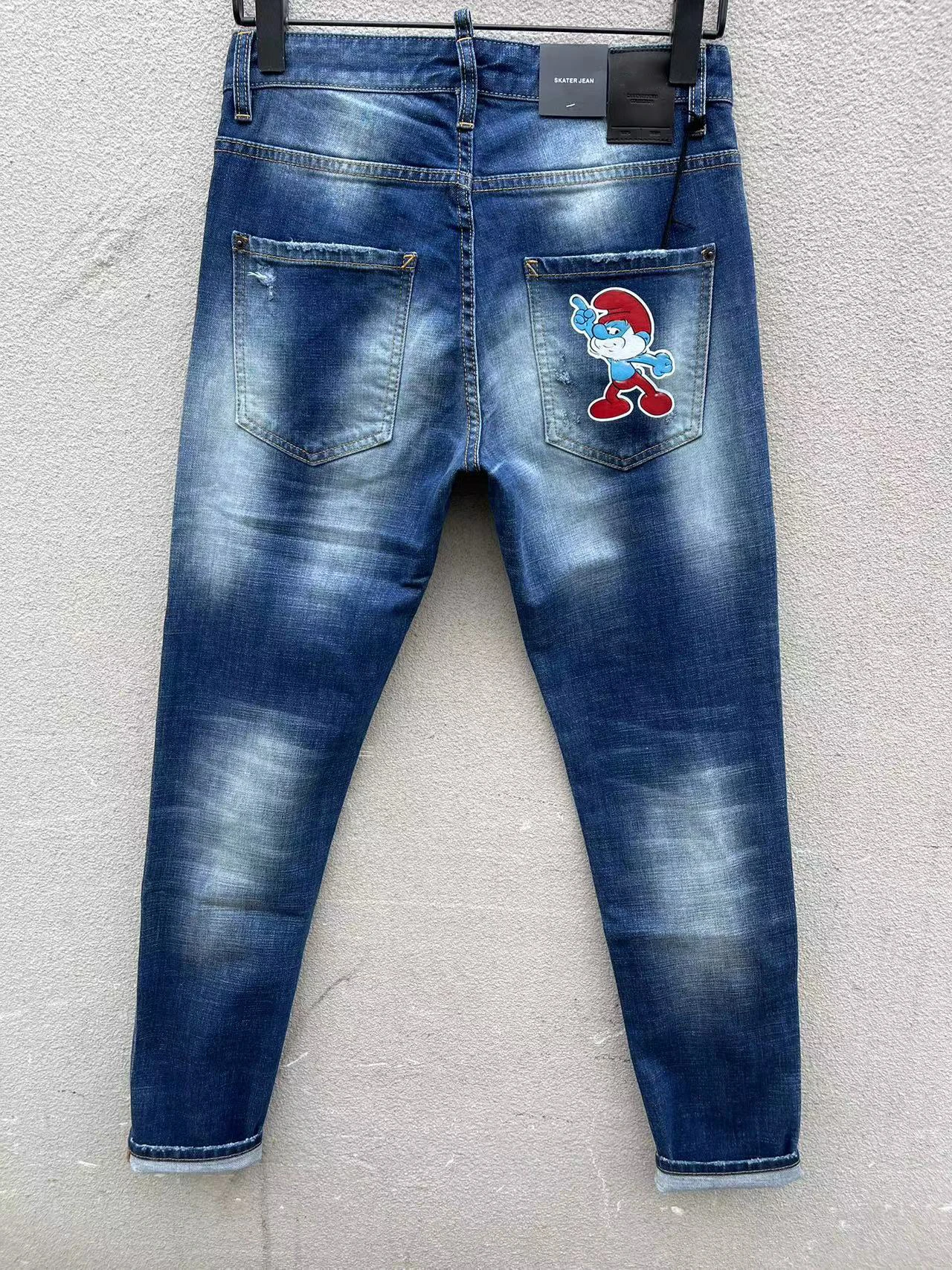 2023 Spring and Autumn New D2 Jeans Fashion Men's Water Wash Worn Hole Patch Paint Micro Elastic Embroidery Straight Tube Blue