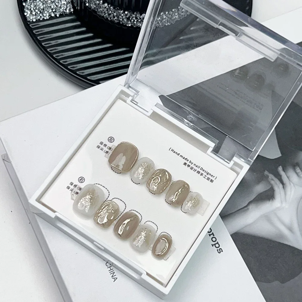 

MINISO накладные ногти кошачий глаз 10 шт.