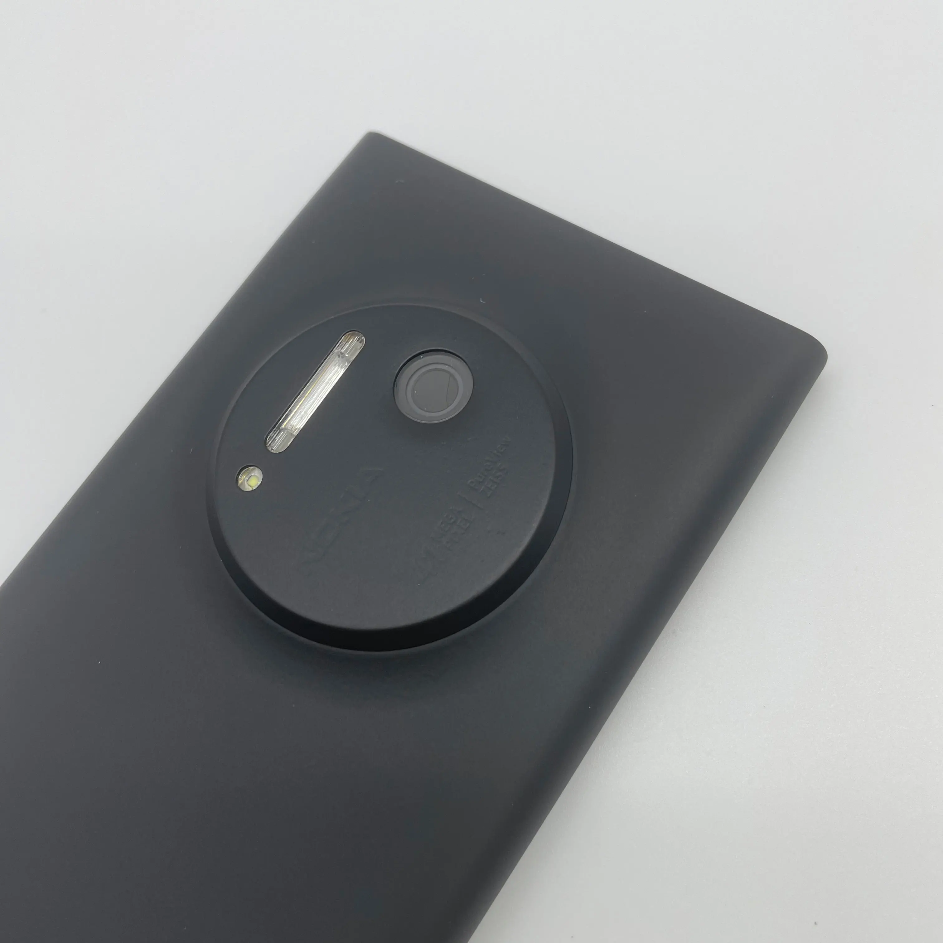 Фото Разблокированный восстановленный телефон Lumia 1020, 41 МП, 4,5 дюйма, GSM 900/1800, 2000 мАч, Bluetooth №4