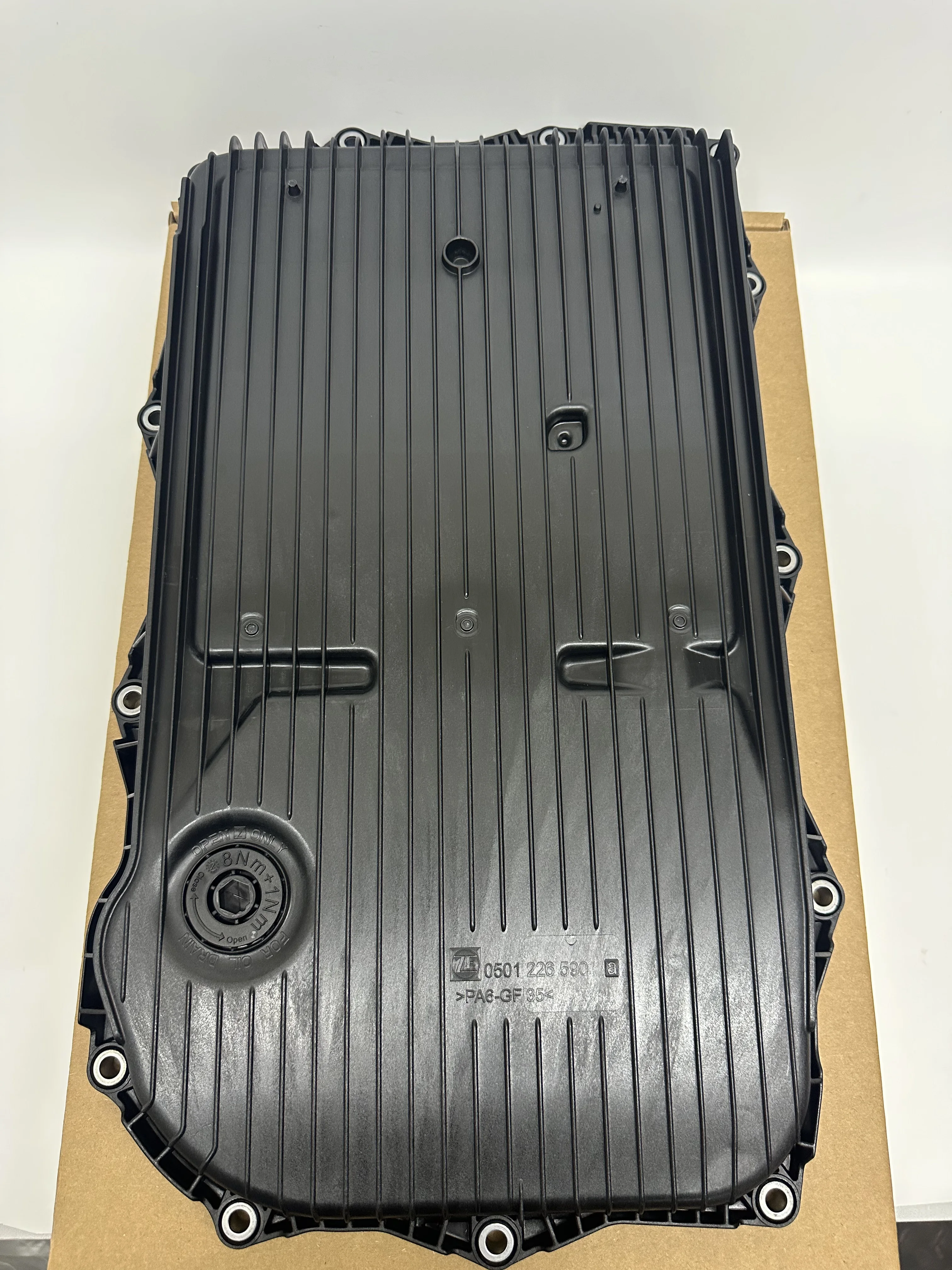 24118612901 24115A13115 24117624192 новый для BMW 8-скоростной масляный поддон коробки передач