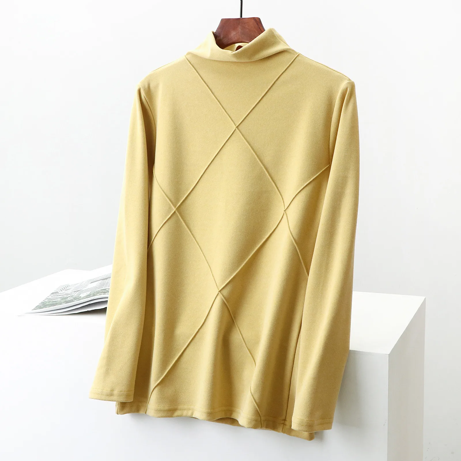 

Женская Повседневная трикотажная водолазка с длинным рукавом и бриллиантами