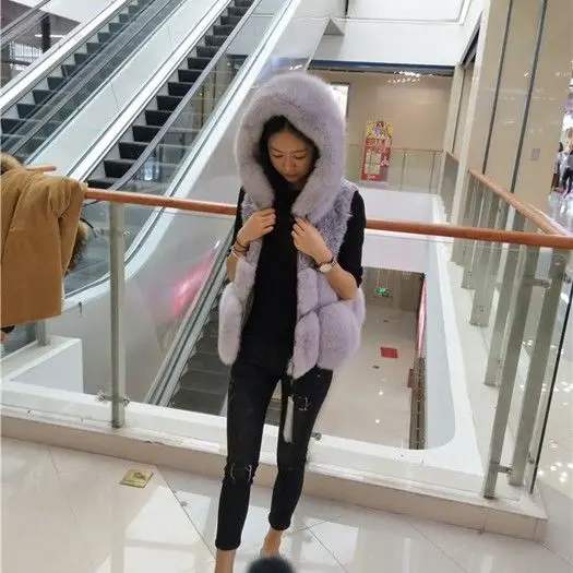 

Women 2022 Autumn Winter New Short Imitation Fur Vest Coats Female Faux Fox Fur Hooded Vest Ladies Slim Sleeveless Jackets O301
