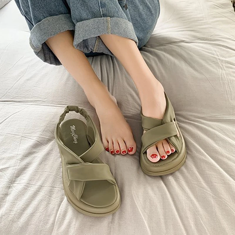 2023 Summer Women's New Sandals Outdoor Leisure Cross Thick Bottom Rubber Sole PU Solid Color Beach Fashion Sandals For Women