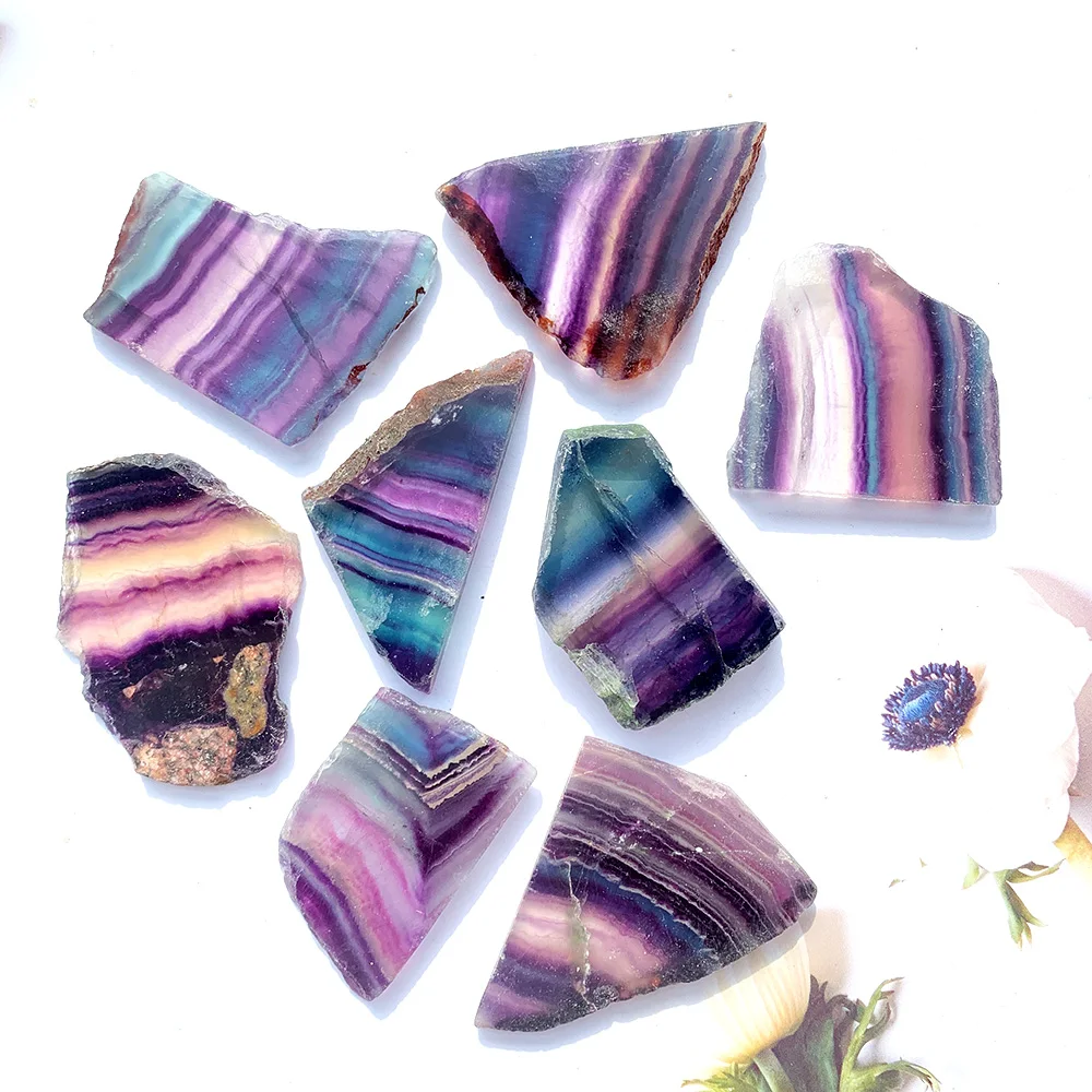 1 шт. натуральный хрустальный красочный флюорит минеральный полосатый кусочек